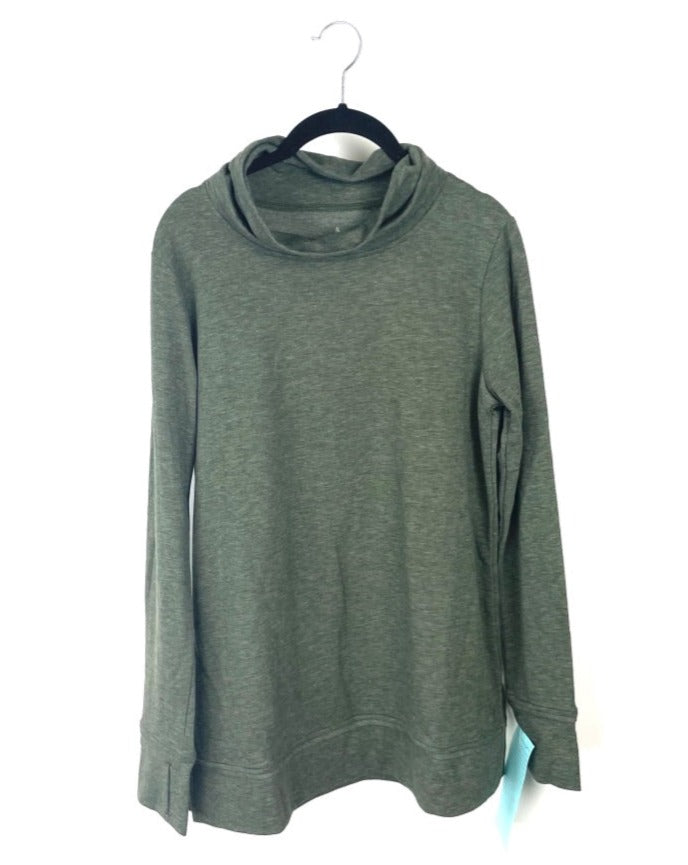Green Long Sleeve Turtleneck - Small and 1X