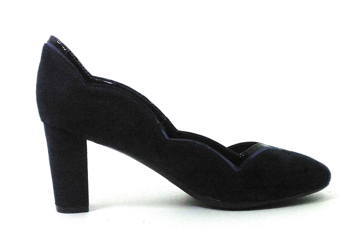 Aerosoles Navy Blue Suede Heel With Patent Leather Detailing  - Size 6 - The Fashion Foundation