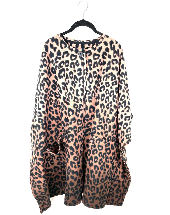 Cheetah Print Poncho - Extra Large / 1X